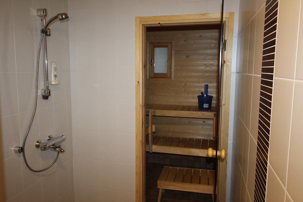 Majoitusykkoenen Apartment Raahe Ruang foto